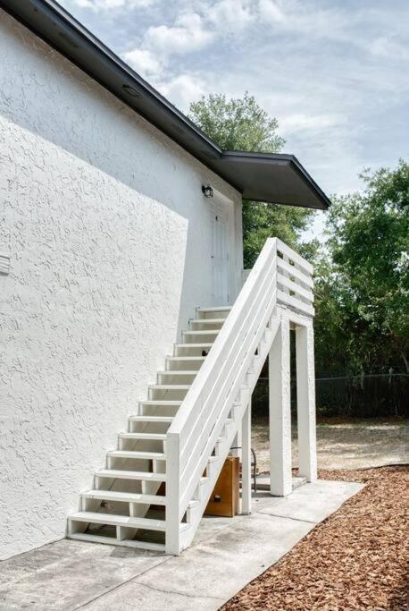 Jay'S Cozy Arts Apartment Tampa Exterior photo